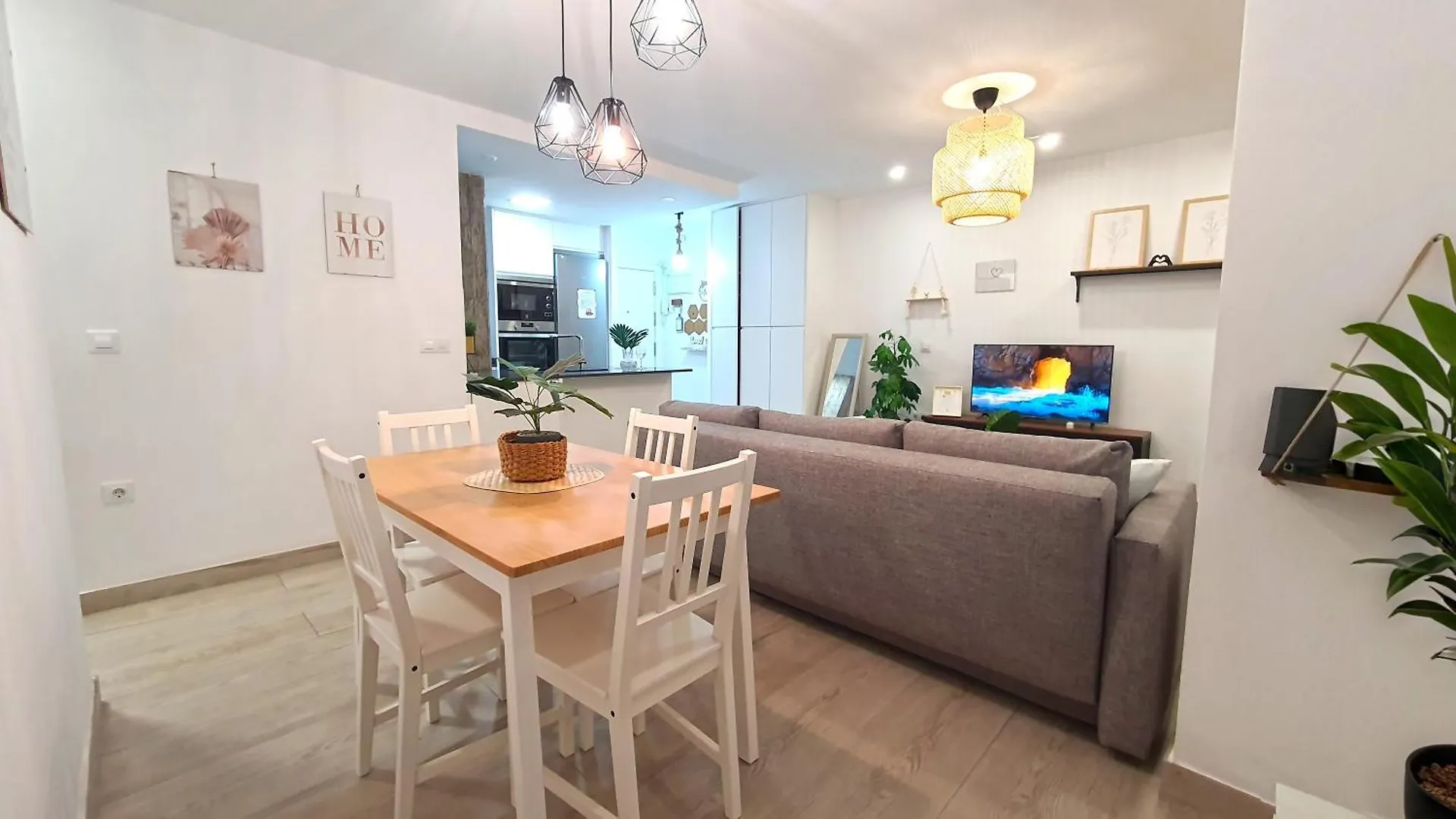 5 Apartamento De 2 Habitaciones Y Metro Sevilla 0*,
