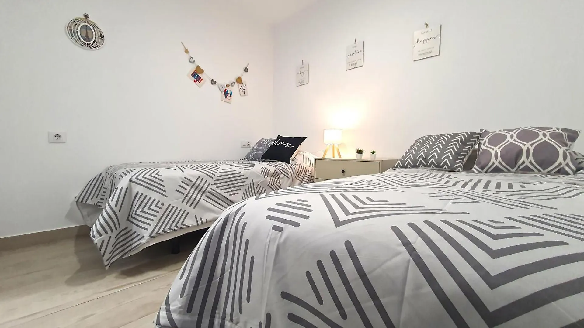5 Apartamento De 2 Habitaciones Y Metro 塞维利亚